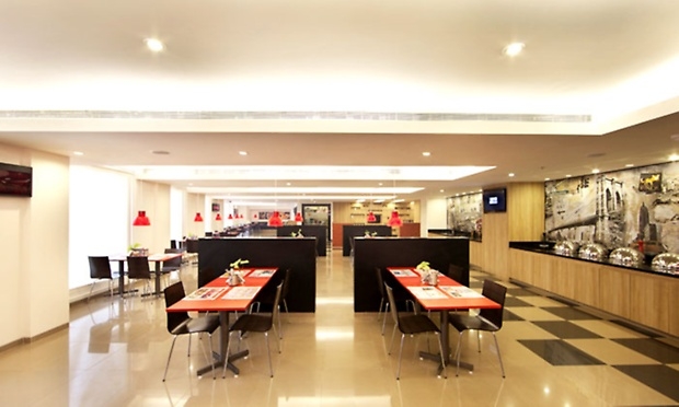 Red Fox Hotel